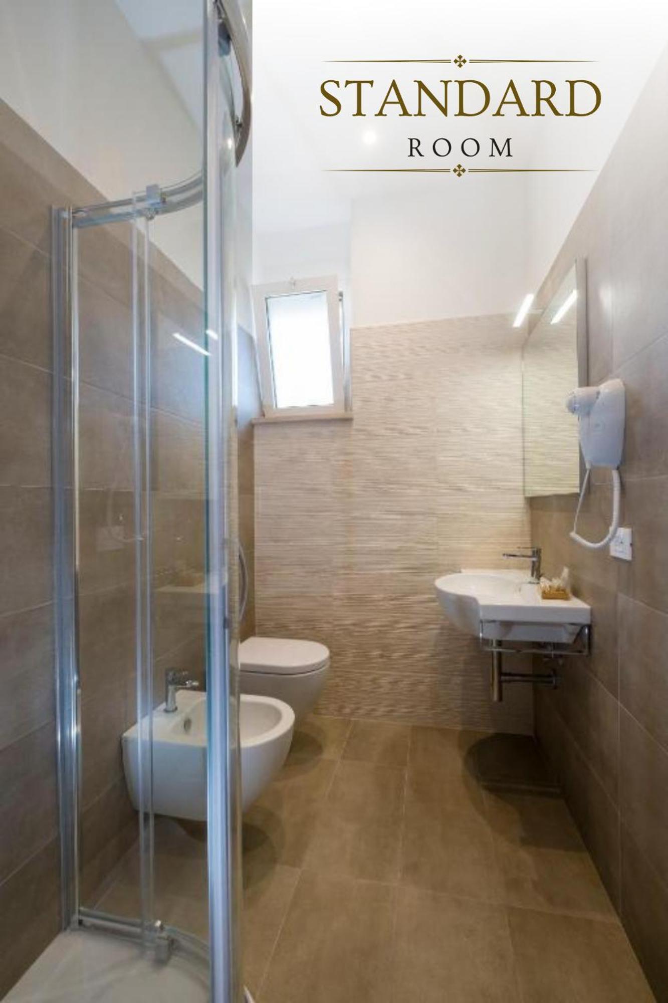 Hotel Constellation Ріміні Екстер'єр фото
