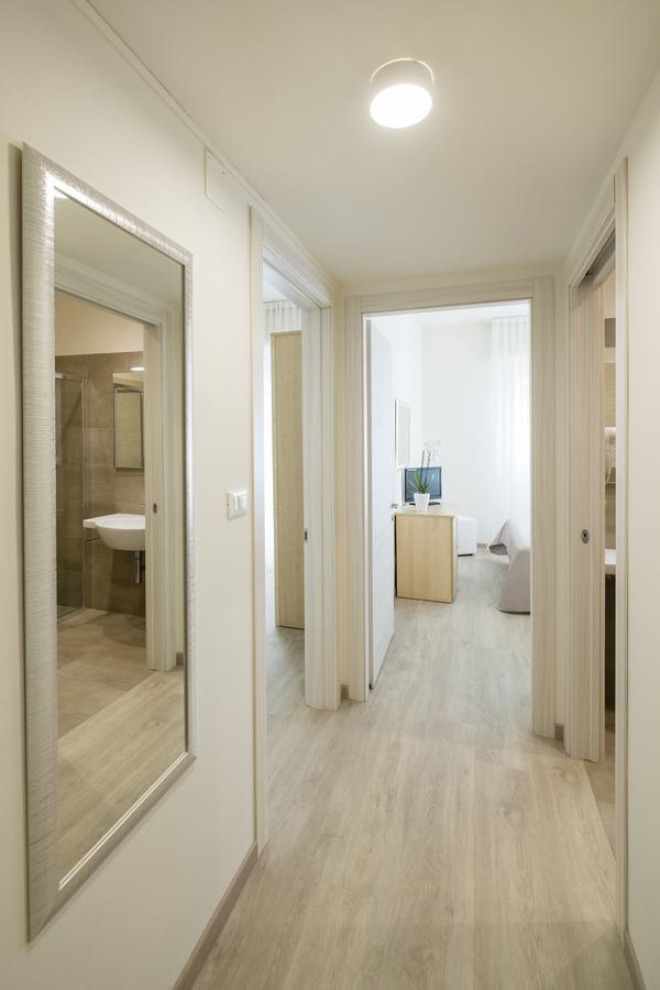 Hotel Constellation Ріміні Екстер'єр фото
